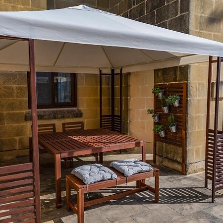 Luzzu - Family Friendly Maisonette Xlendi Exterior photo