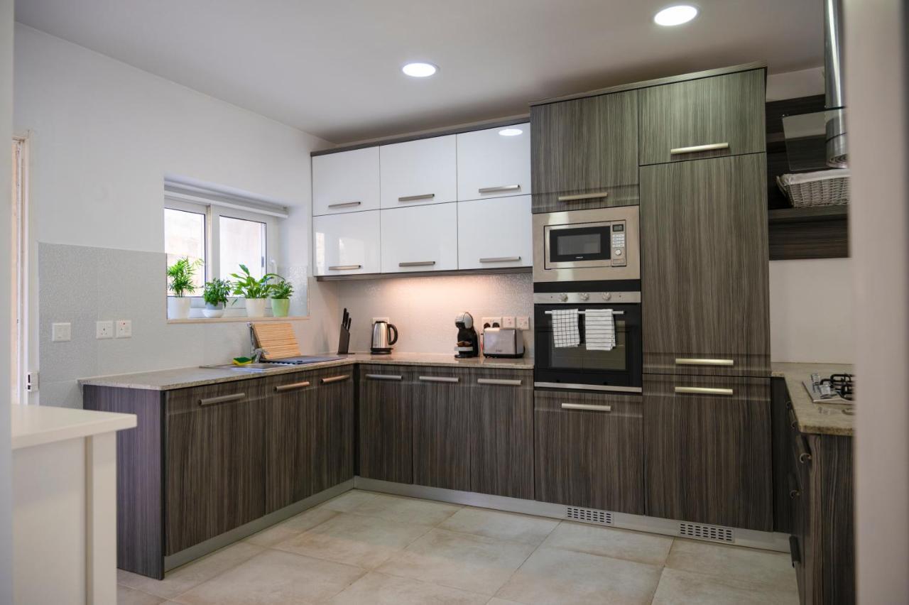 Luzzu - Family Friendly Maisonette Xlendi Exterior photo